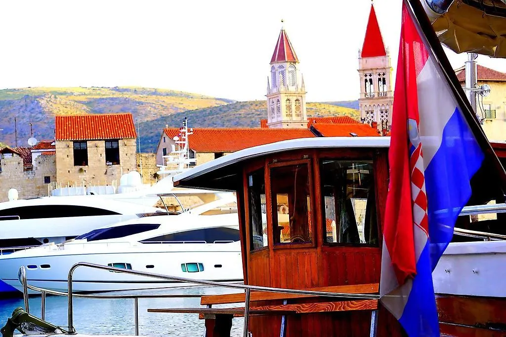 Room Mira Trogir